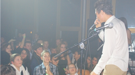 Bühne frei: Die Teilnehmer der Talentshow wurden gebührend gefeiert. (Bilder Thomas Stöckli)

