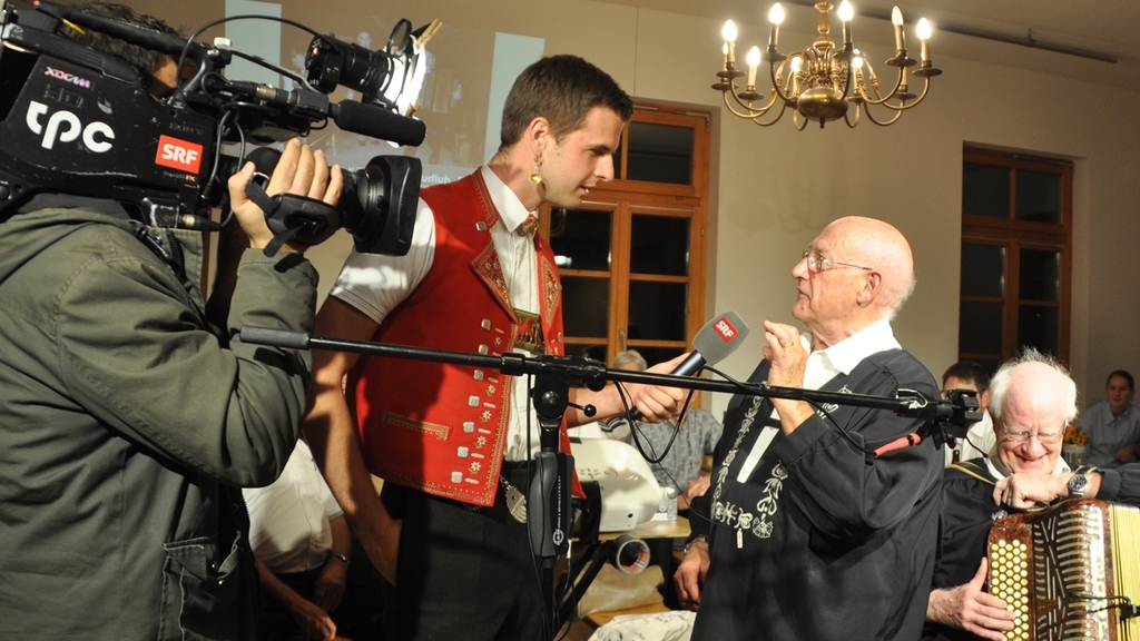 Klarinettenvirtuose und schlagfertiger Interviewpartner: Nicolas Senn im Gespräch mit Leo Kälin.
