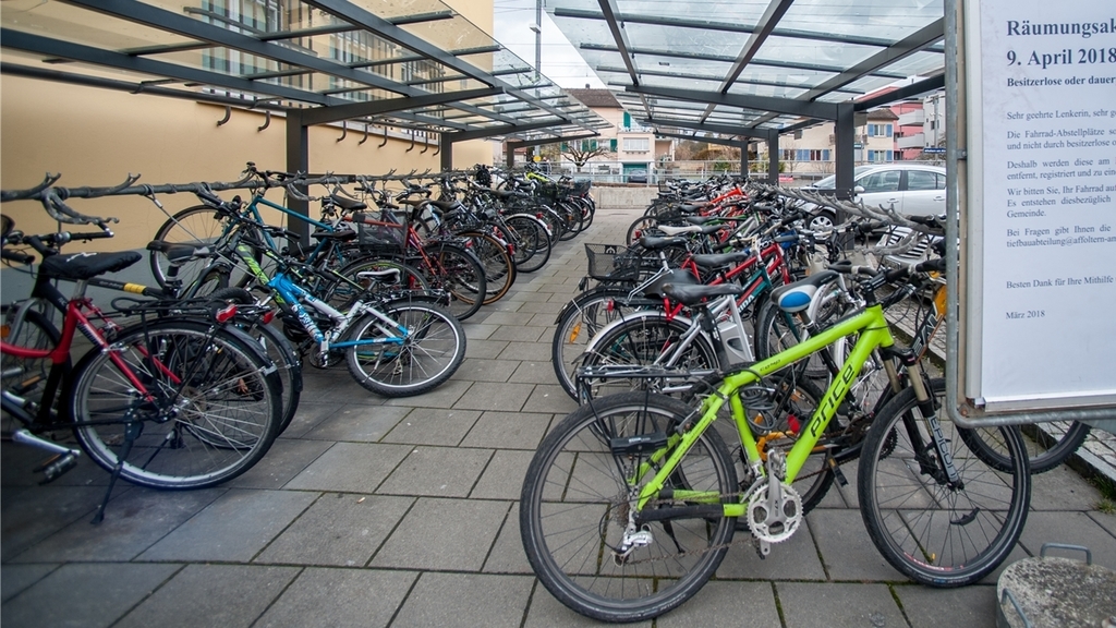 Der Fahrradabstellplatz hinter dem Löwen galt lange als Geheimtipp. Heute ist auch er oft überfüllt.

