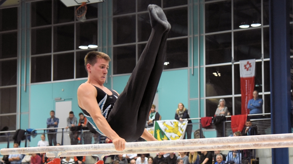 Roman Niederhäuser, Obfelden, turnte in die Top-15. Roman Niederhäuser, Obfelden, turnte in die Top-15.