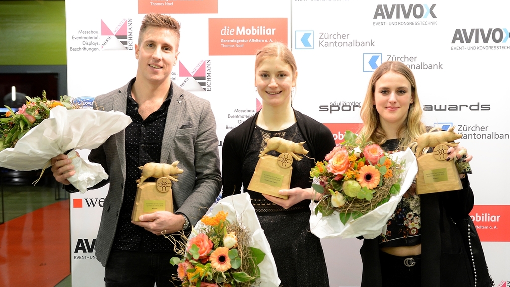 Die Säuliämtler Sports Award-Sieger Philipp Koutny, Jacqueline Schneebeli und Elin Ott.<em> (Bilder Martin Platter)</em>
