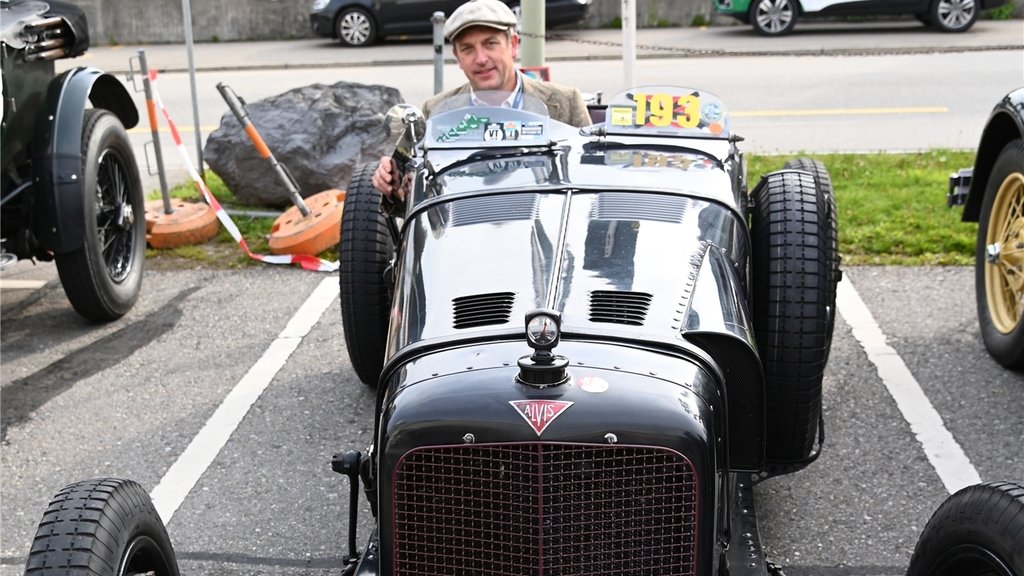Diente einst als Polizeifahrzeug: Bentley 4,5 Liter, 1927. Diente einst als Polizeifahrzeug: Bentley 4,5 Liter, 1927.