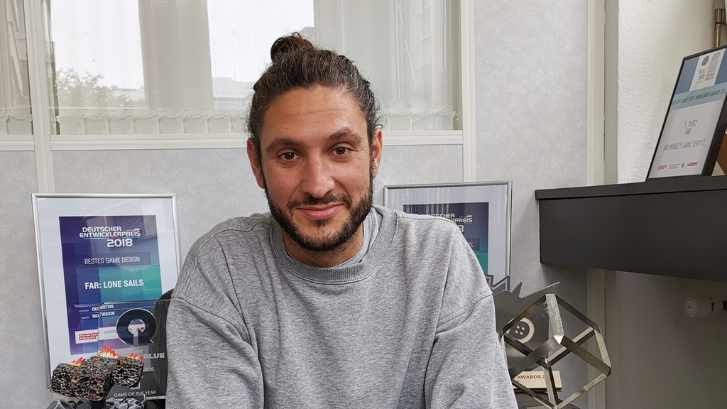 Videospieldesigner Goran Saric aus Knonau hat mit seinem ersten Spiel «FAR: Lone Sails» einen Grosserfolg gefeiert.