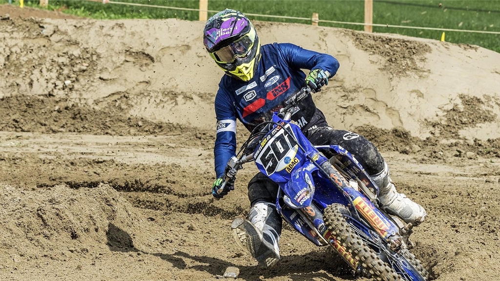 Dank seinem Renninstinkt und fahrerischem Talent wurde Scheiwiller diese Saison Zweiter in der MX Open Motocross-Schweizer Meisterschaft. <em>(Bild Hugo Roos)</em>
