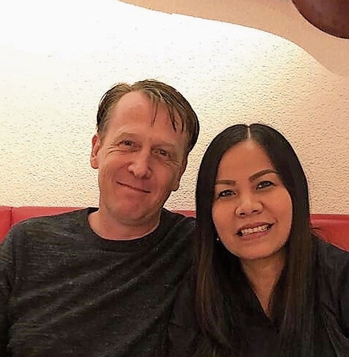 16 Jahre haben Ivo Ingold, 50, und seine Frau Nong, 49, in der Schweiz gelebt. Nun ziehen sie in den Norden Thailands, wo sie aufgewachsen ist. (Bilder zvg.) 16 Jahre haben Ivo Ingold, 50, und seine Frau Nong, 49, in der Schweiz gelebt. Nun ziehen sie in den Norden Thailands, wo sie aufgewachsen ist. (Bilder zvg.)